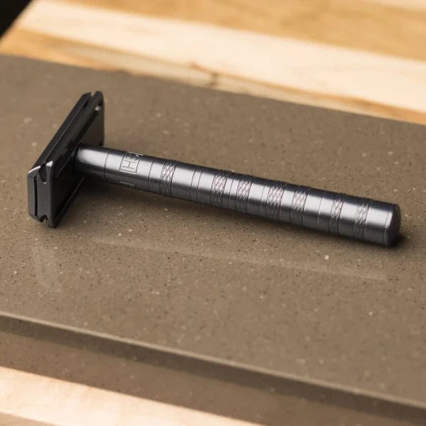 Henson Shaving AL13 Aggressive Double Edge Razor (Aggressive Gray