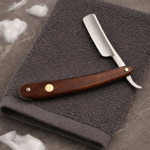 Shave Essentials Razors & Razor Blades Medallion Straight Razor